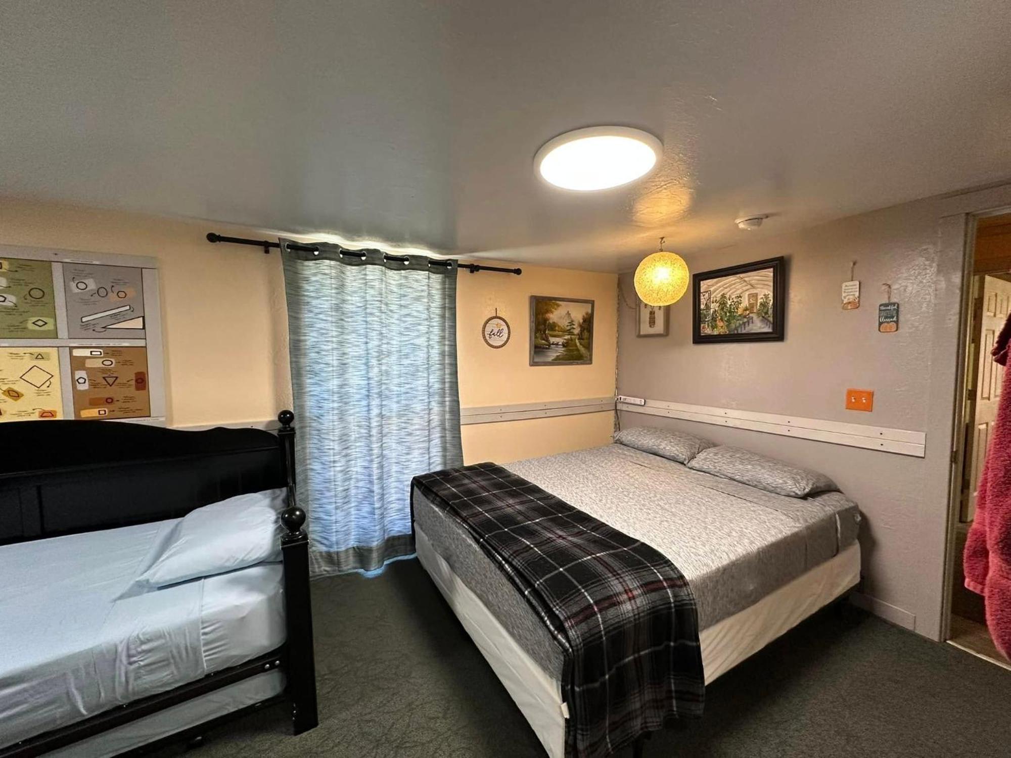 Ez 1 Mile To Fort Sill! Pumpkin Cottage Sleeps 9, Grills, Firepit, Laundry Lawton Buitenkant foto