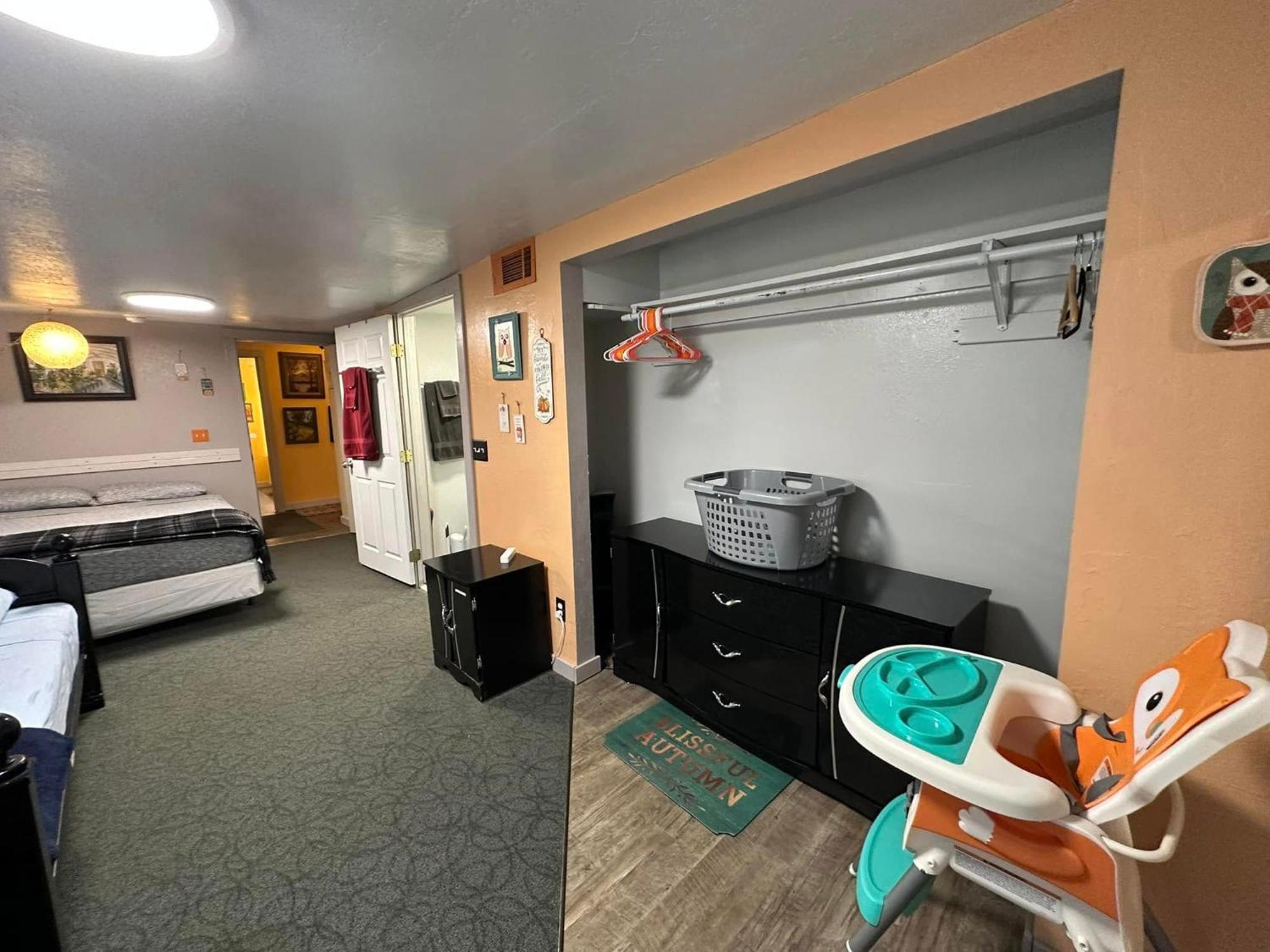 Ez 1 Mile To Fort Sill! Pumpkin Cottage Sleeps 9, Grills, Firepit, Laundry Lawton Buitenkant foto
